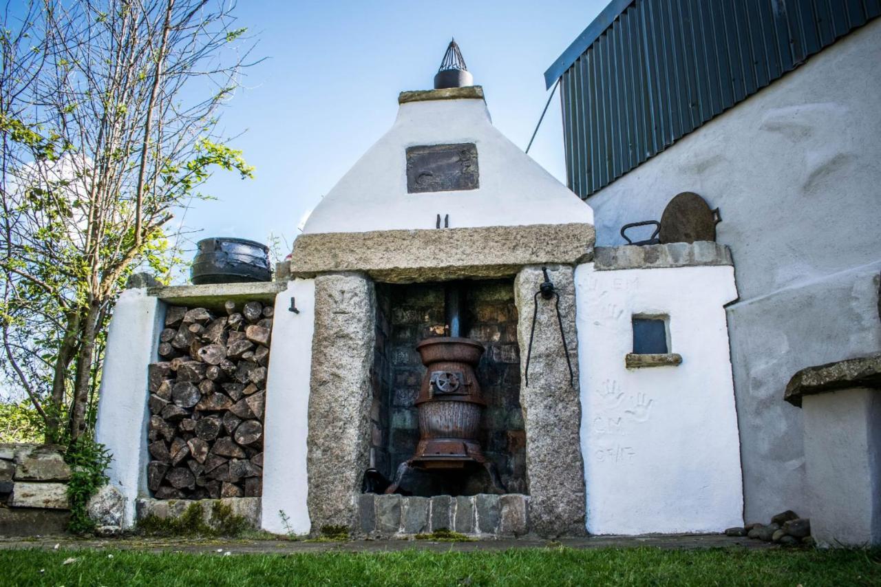The Heights & Hollows Farmhouse, Saul, Downpatrick, Sleeps 14 ภายนอก รูปภาพ